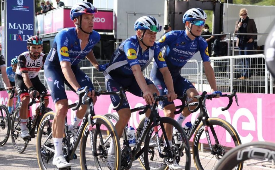 Remco Evenepoel deja el Giro de Italia tras caída en la etapa 17